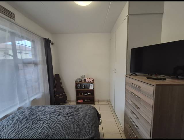 1 BEDROOM APARTMENT FOR SALE IN PARKRAND